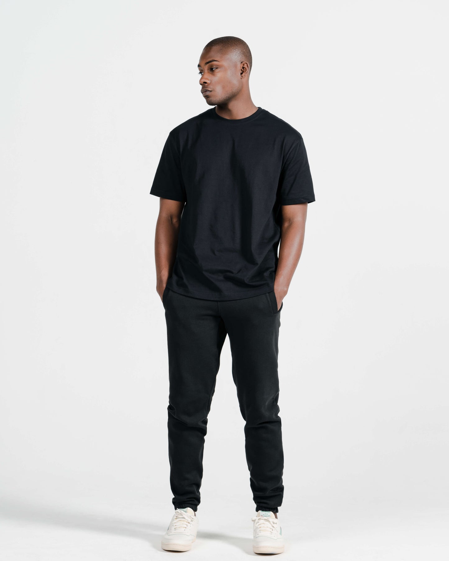 Model wearing Robenti Black PIMA Cotton T-Shirt
