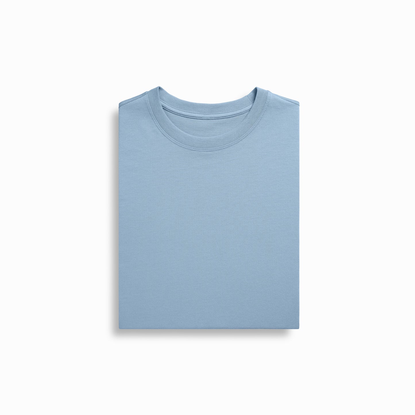 Close-up of PIMA cotton fabric on Robenti Cloudy Blue T-Shirt