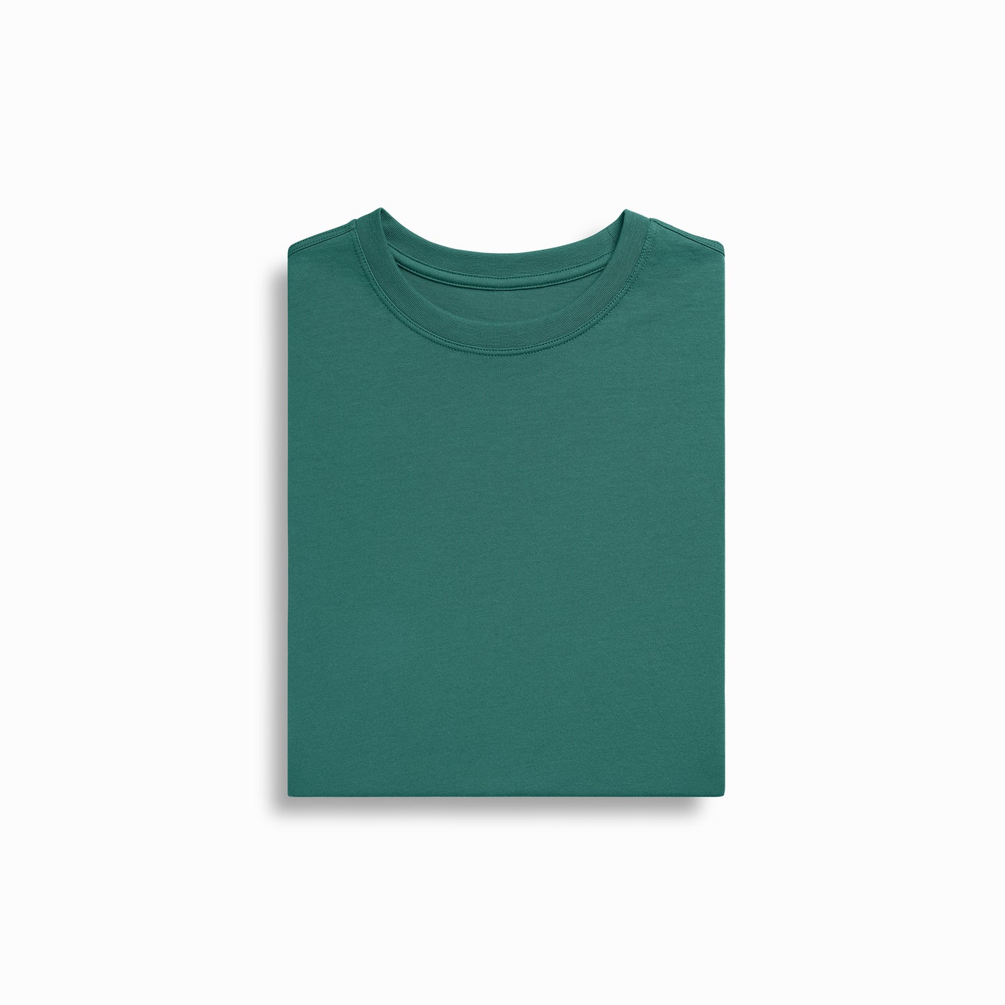 Close-up of PIMA cotton fabric on Robenti Evergreen T-Shirt