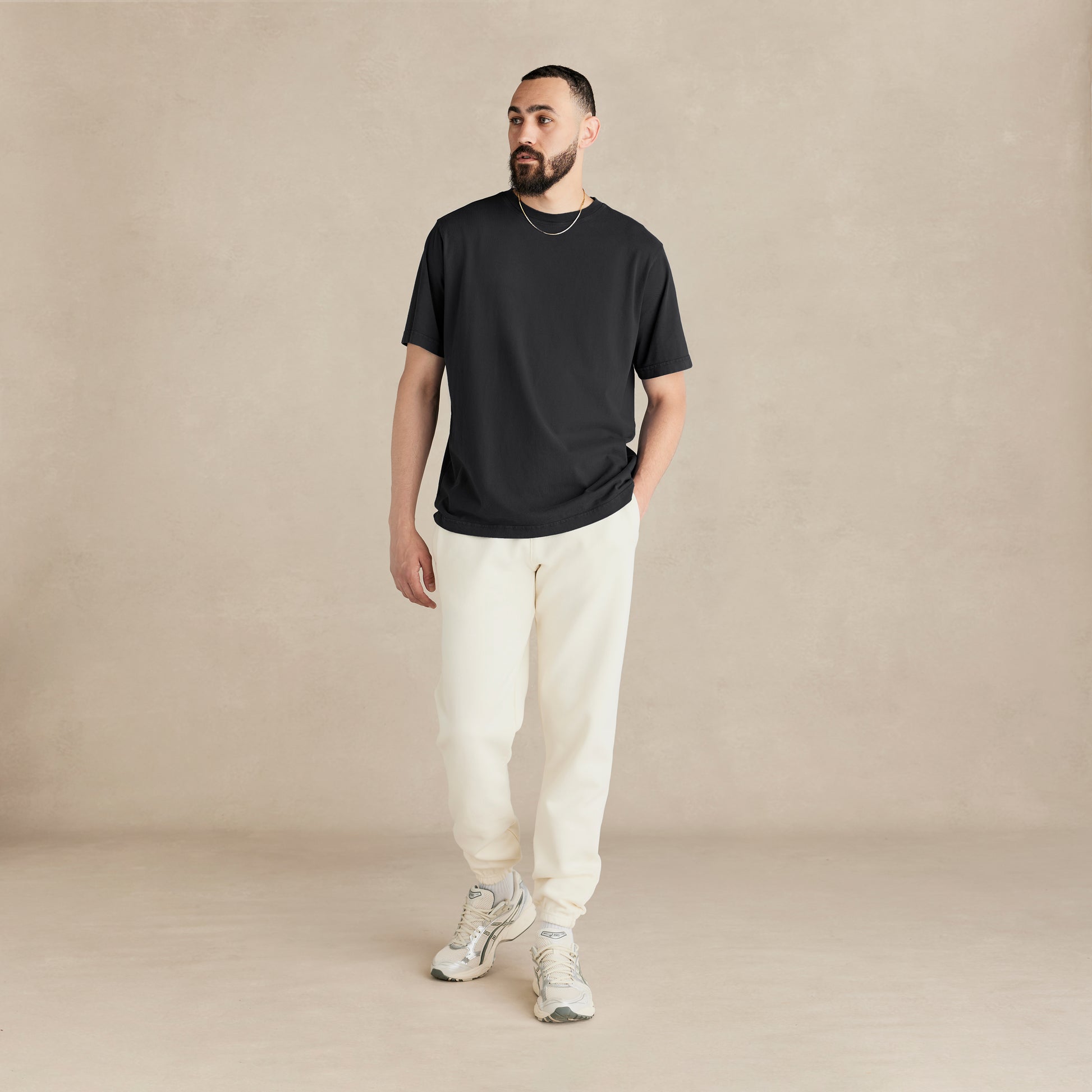 Robenti Heavyweight Organic Cotton T-Shirt in black
