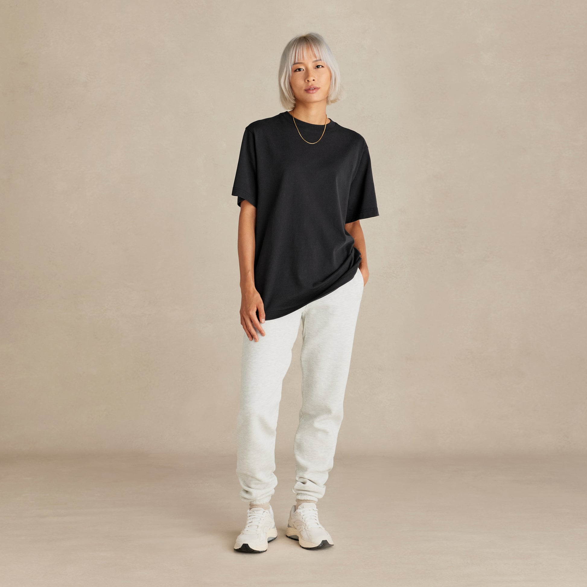 Robenti Heavyweight Organic Cotton T-Shirt in black